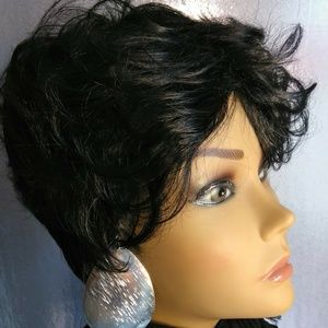 Gorgeous!!!! Short Curling Iron Safe Wig